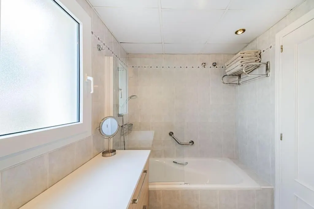 Vila House Marbella - 8 Persons-Pool Heater-Wifi 0*,  Španělsko